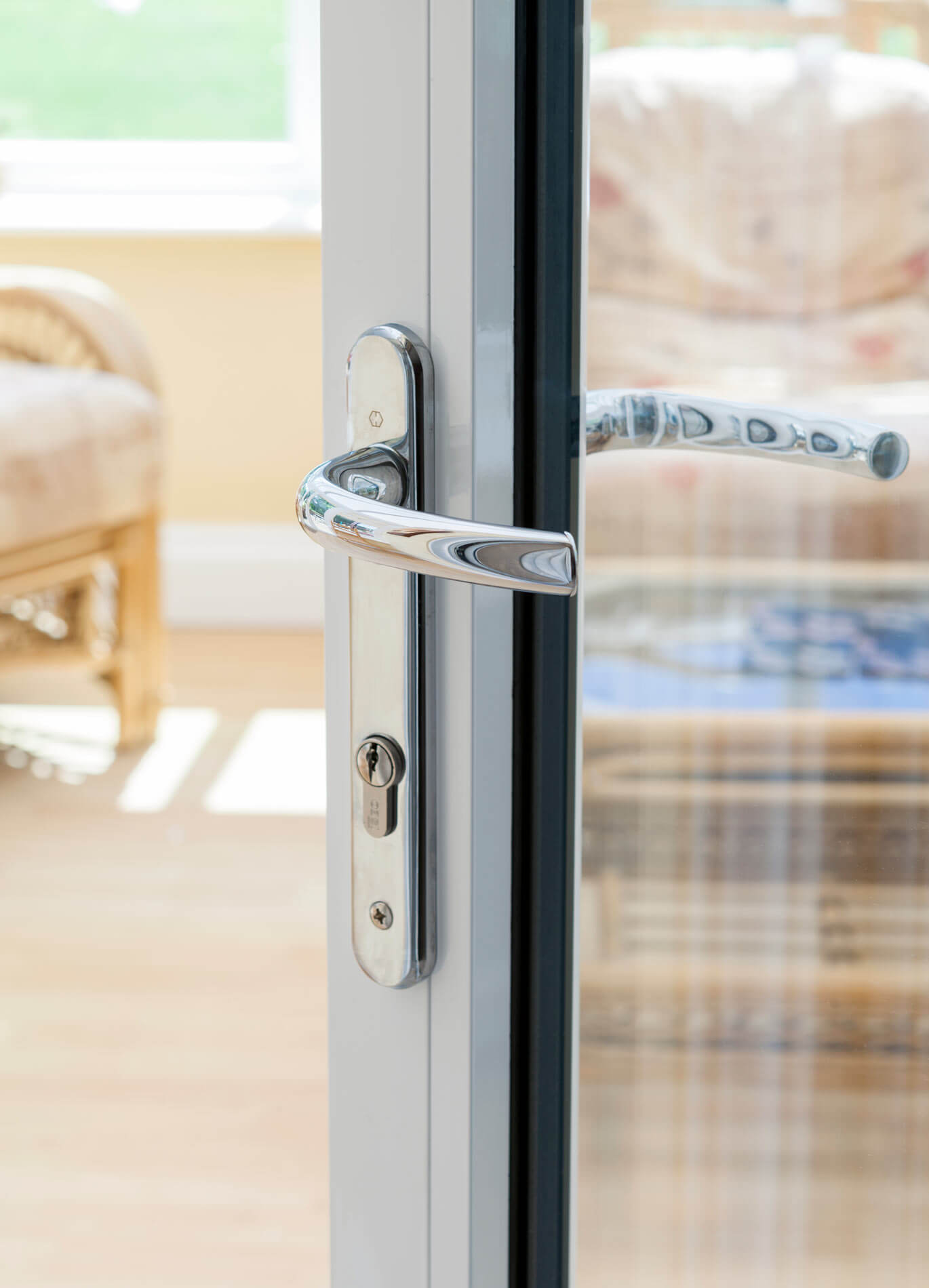 Aluminium bifold door handle in chrome