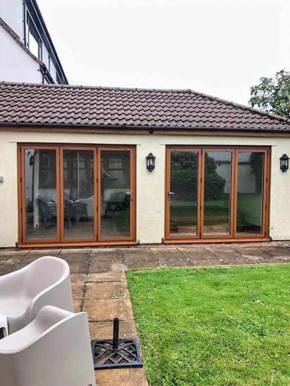 Smart aluminium bifold doors