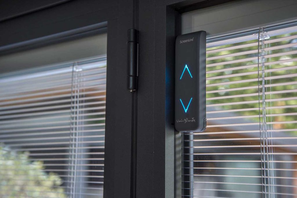 Futureglaze integral blinds